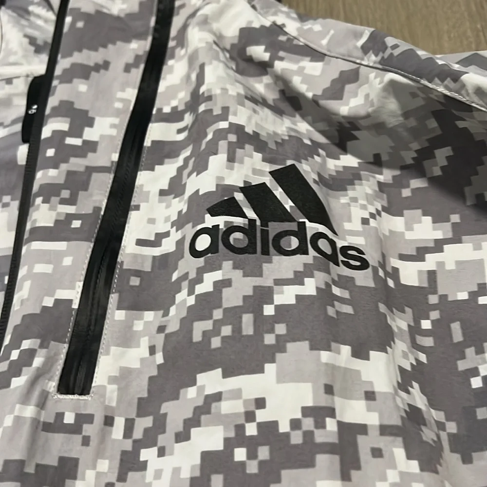 Mens Adidas size small wind breaker light jacket - Picture 4 of 9